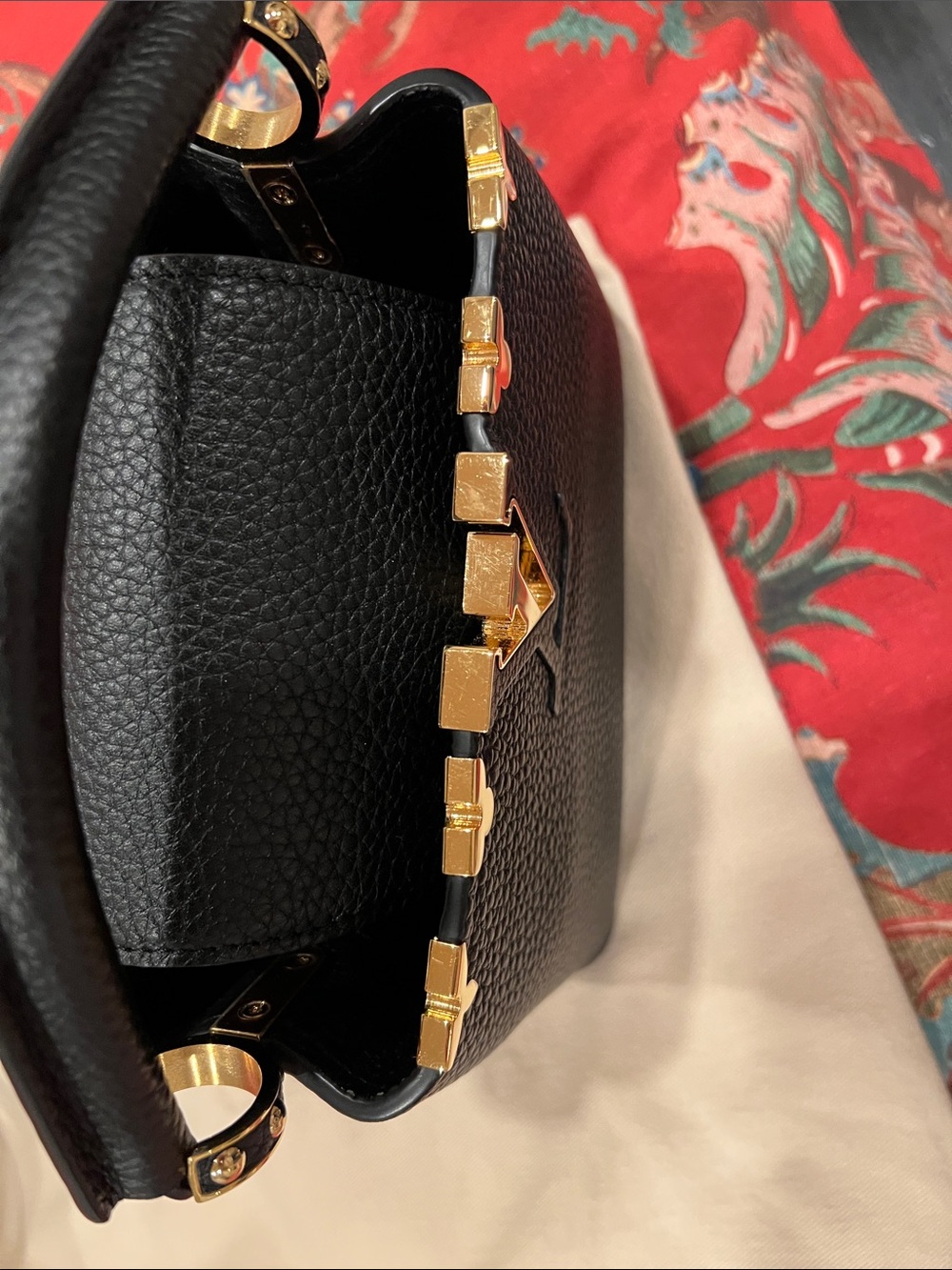 Louis Vuitton Black Capucines Mini Top-Handle Bag with Gold Hardware - Picture 5 of 15